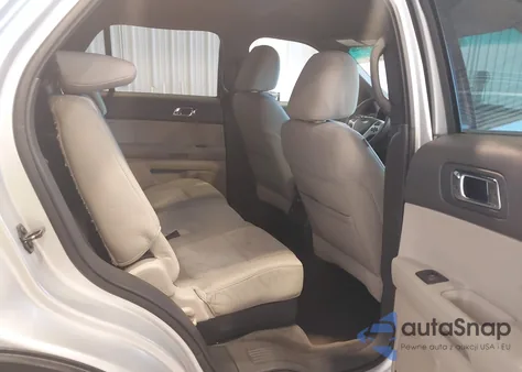 2011 Ford Explorer z USA, uszkodzony, nr VIN 1FMHK8B81BGA28247